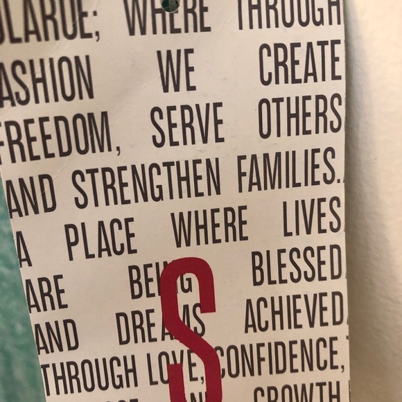 Lularoe Classic T Size S - Picture 2 of 7